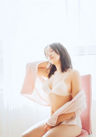 东北熟女边打电话边啪啪3p_1080HD高清在线观看