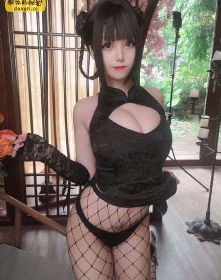 欧美黑人两根巨大挤入免费_免费追剧在线观看