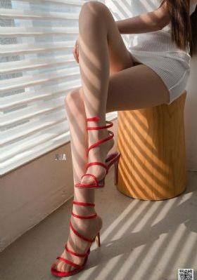 丰满成熟妇女毛茸茸刮毛_1080P高清完整版播放