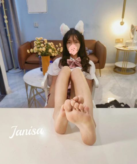 动漫美女的裸体_高清日韩电影在线